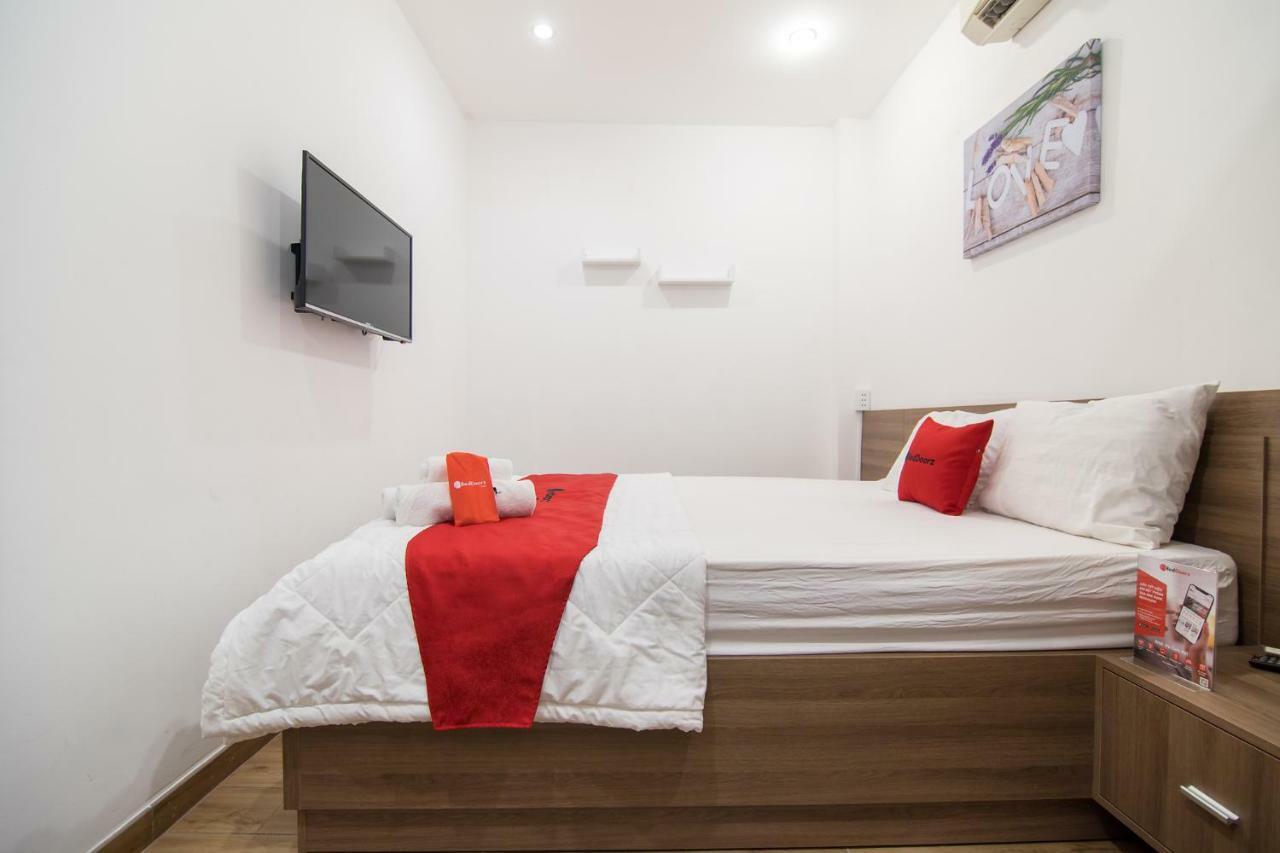 Reddoorz Plus Near Tan Dinh Market ホーチミン市 エクステリア 写真