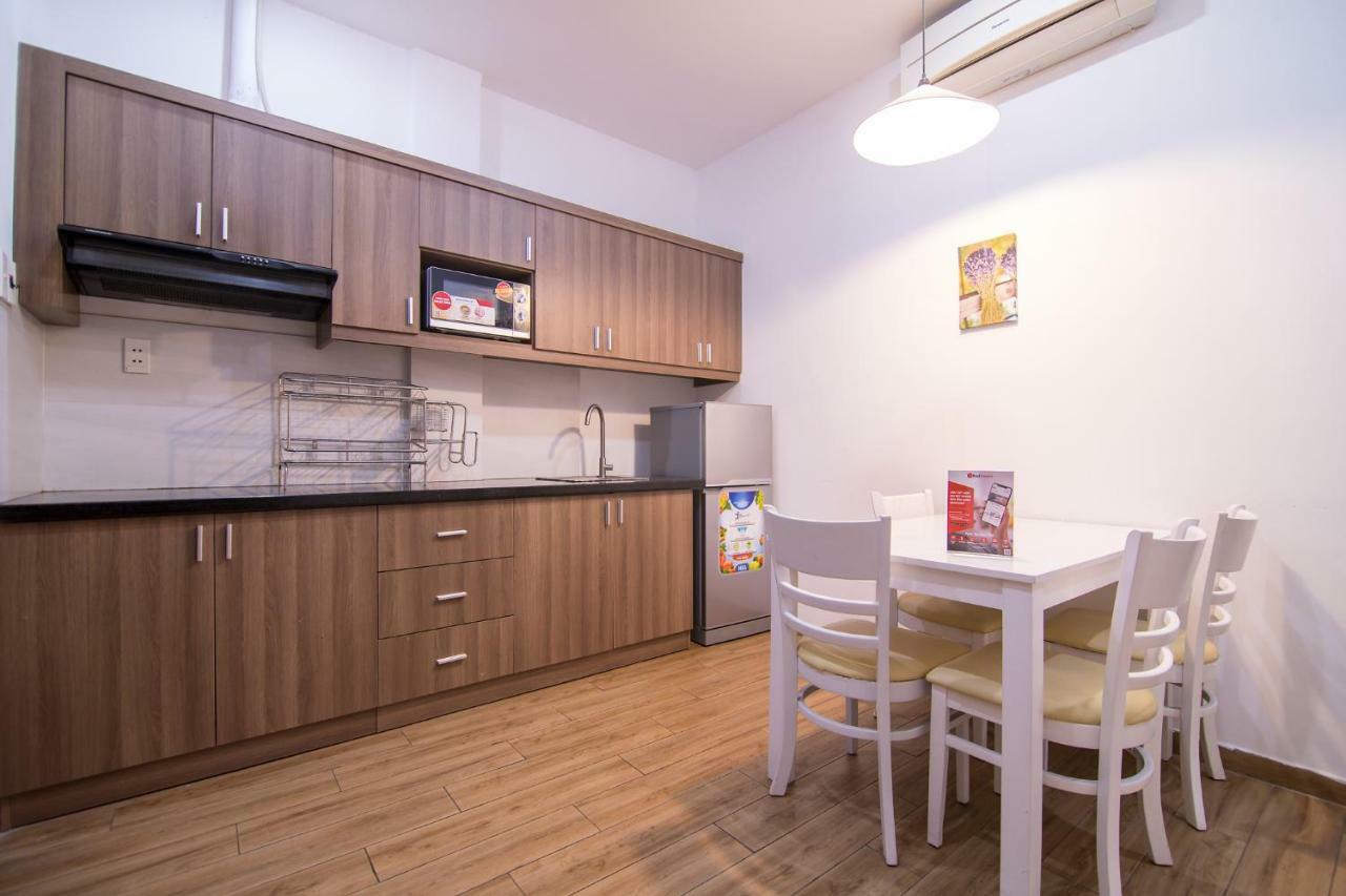 Reddoorz Plus Near Tan Dinh Market ホーチミン市 エクステリア 写真