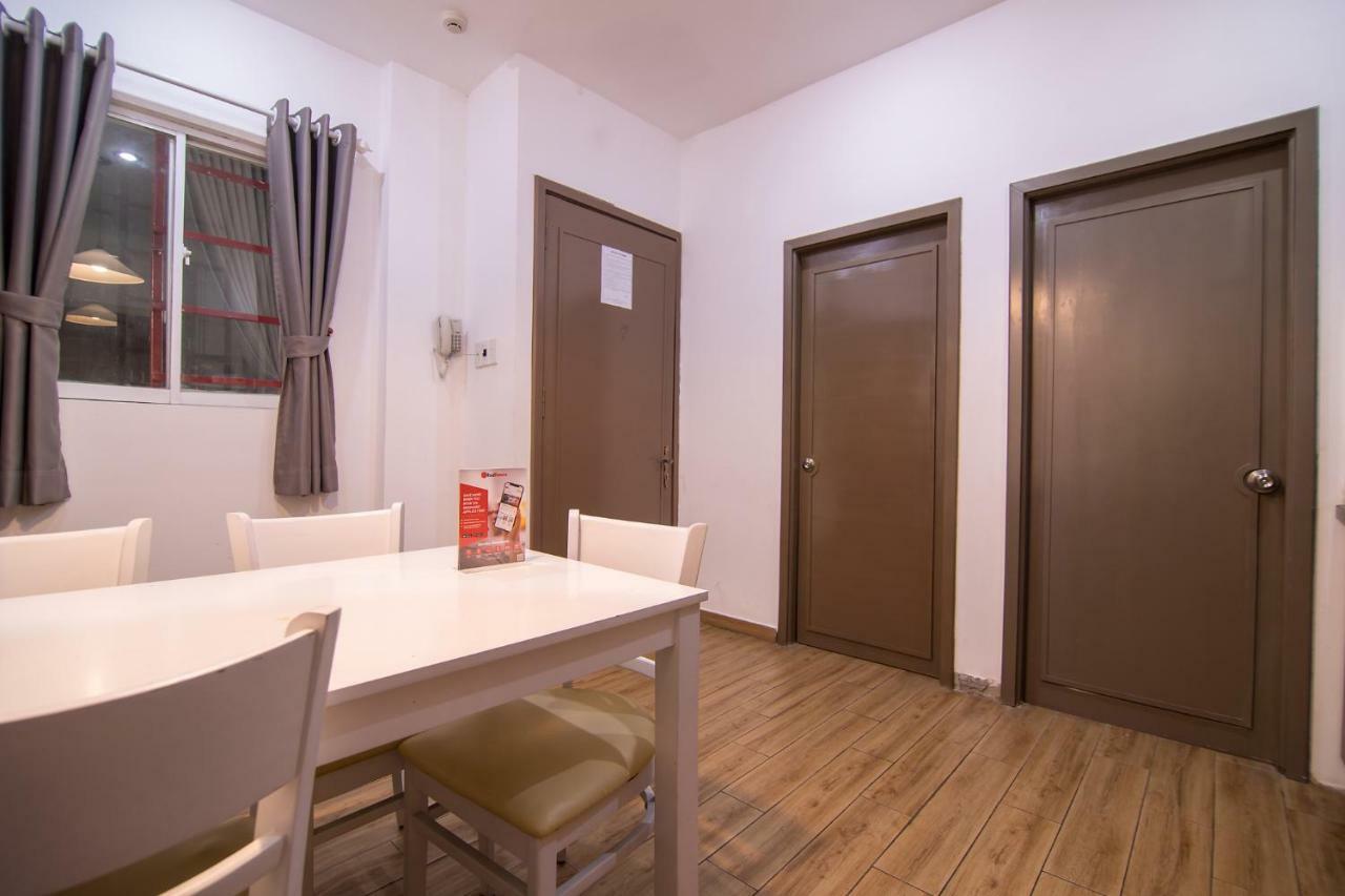 Reddoorz Plus Near Tan Dinh Market ホーチミン市 エクステリア 写真