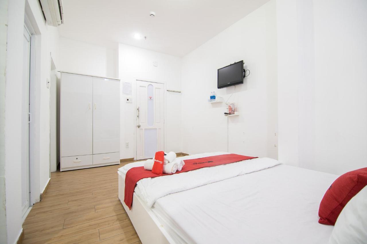 Reddoorz Plus Near Tan Dinh Market ホーチミン市 エクステリア 写真